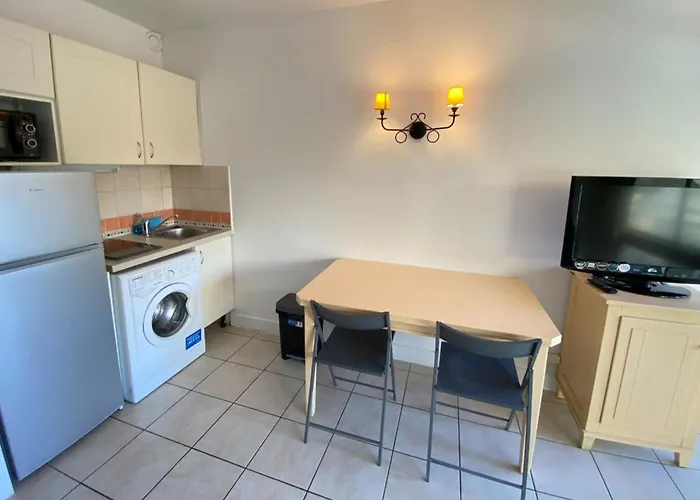 06U - Beautiful Studio In Residence - Swimming Pool And Tennis Court