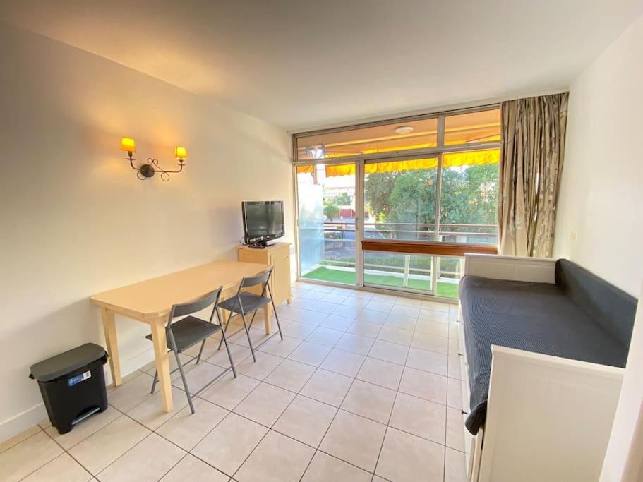 06u - Beautiful In - Swimming Pool And Tennis Court Appartement Saint-Laurent-du-Var