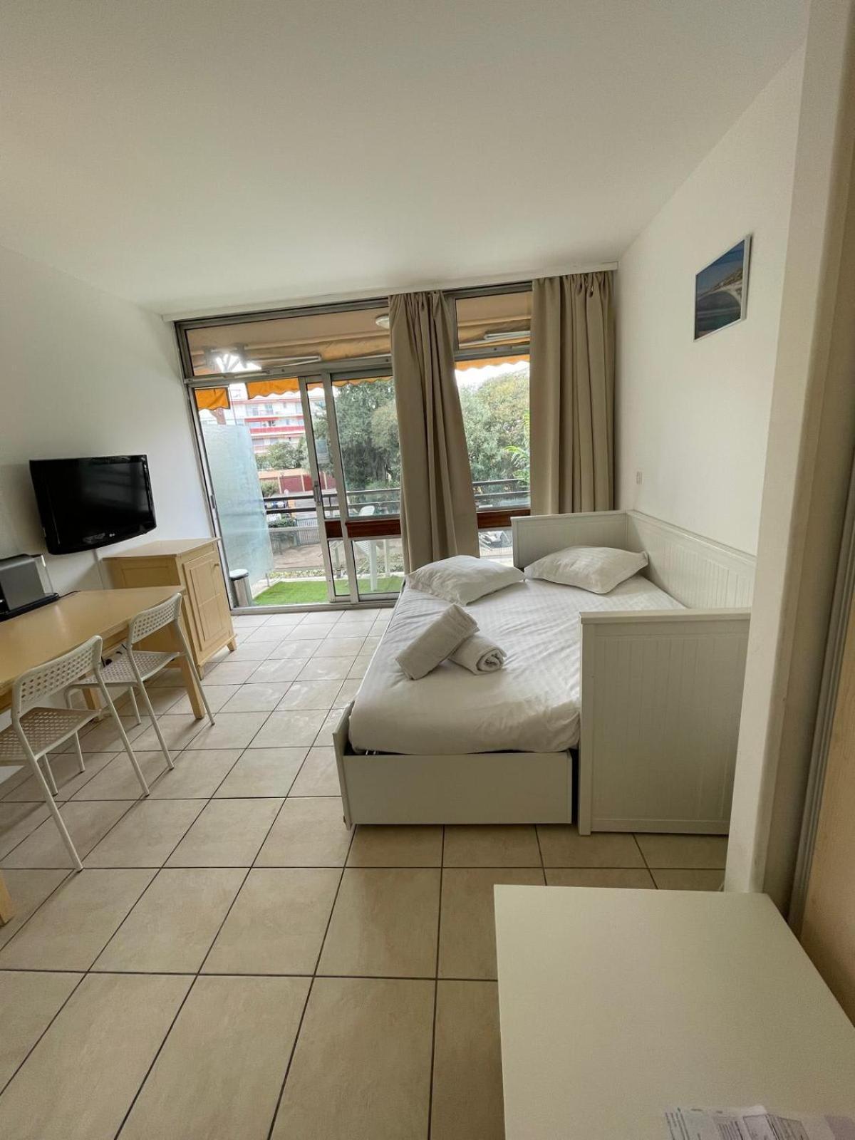 06u - Beautiful In - Swimming Pool And Tennis Court Apartamento